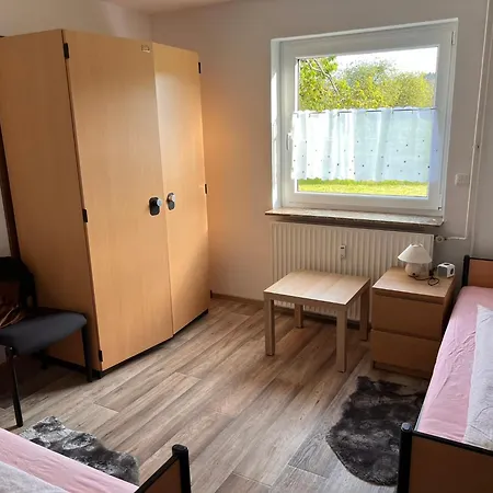 Im Hirschgrund 아파트 *